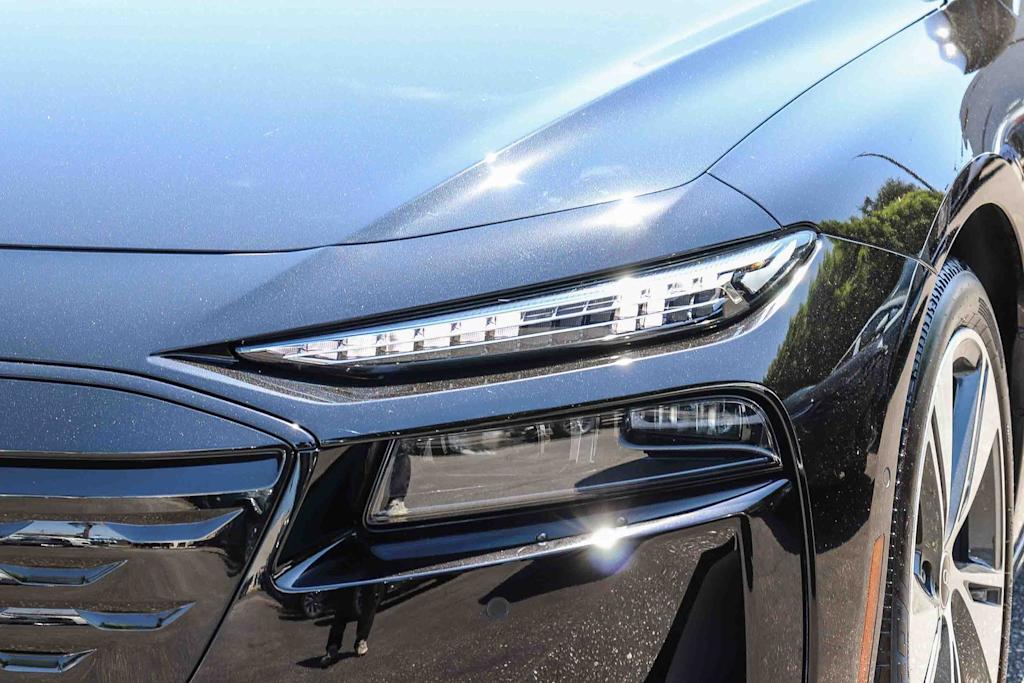 Thumbnail: 2025 Audi e-tron - 18