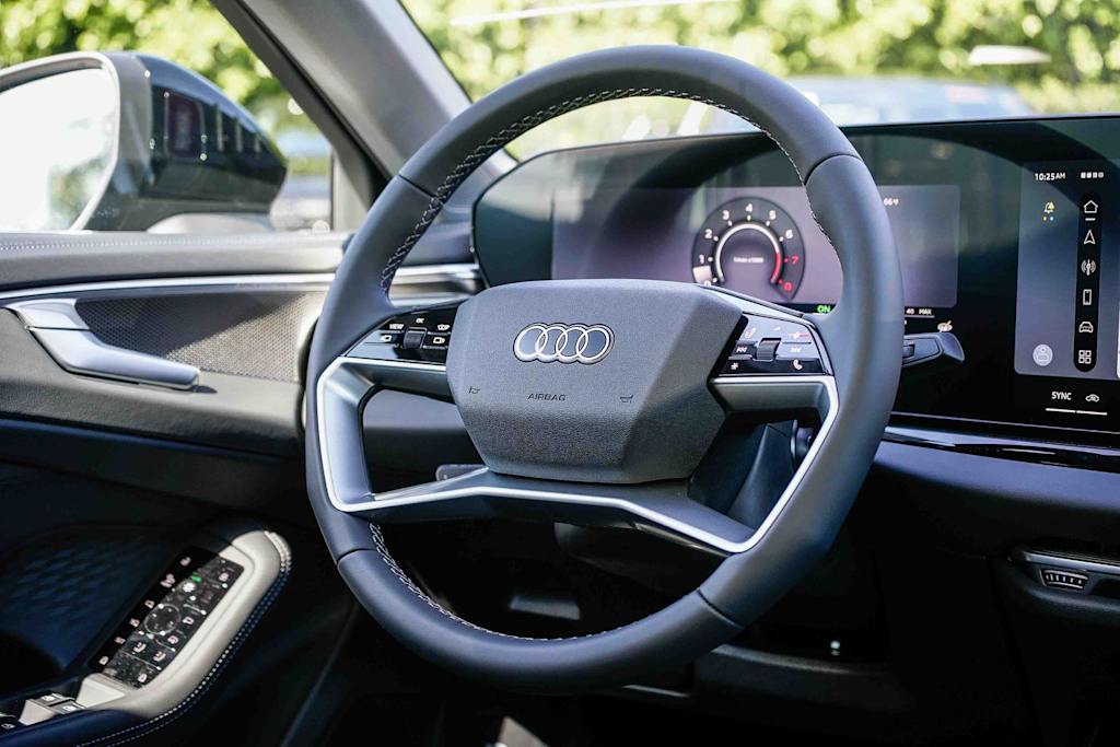 Thumbnail: 2026 Audi A6 - 12