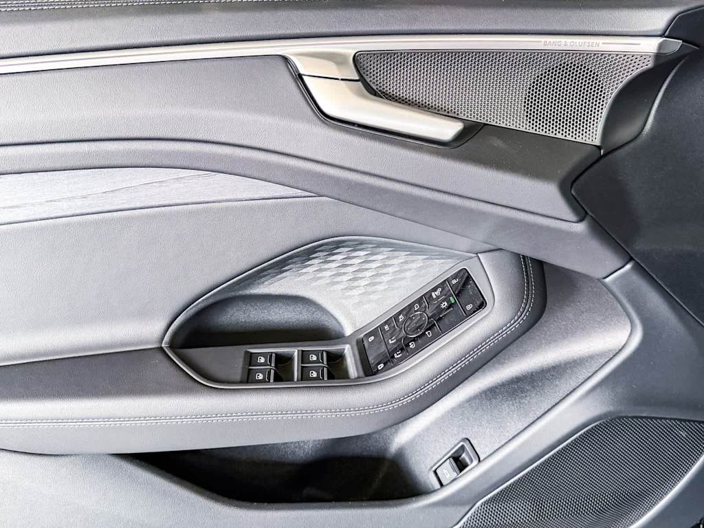 Thumbnail: 2026 Audi A6 - 24