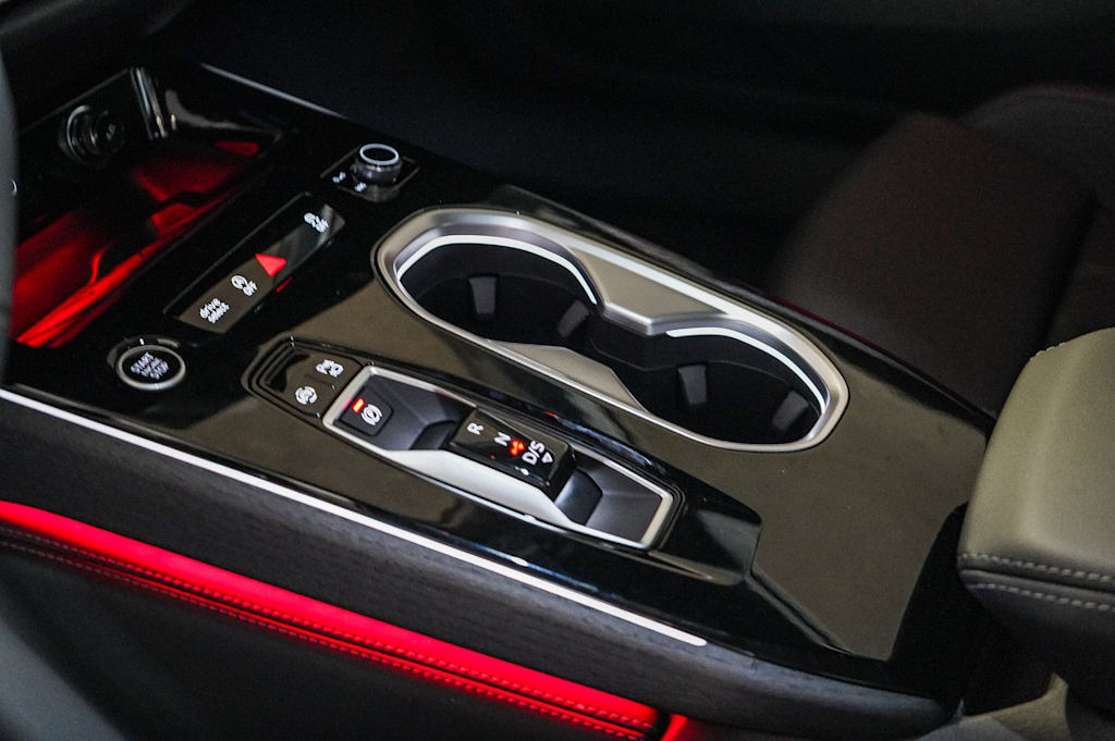 Thumbnail: 2026 Audi A6 - 15