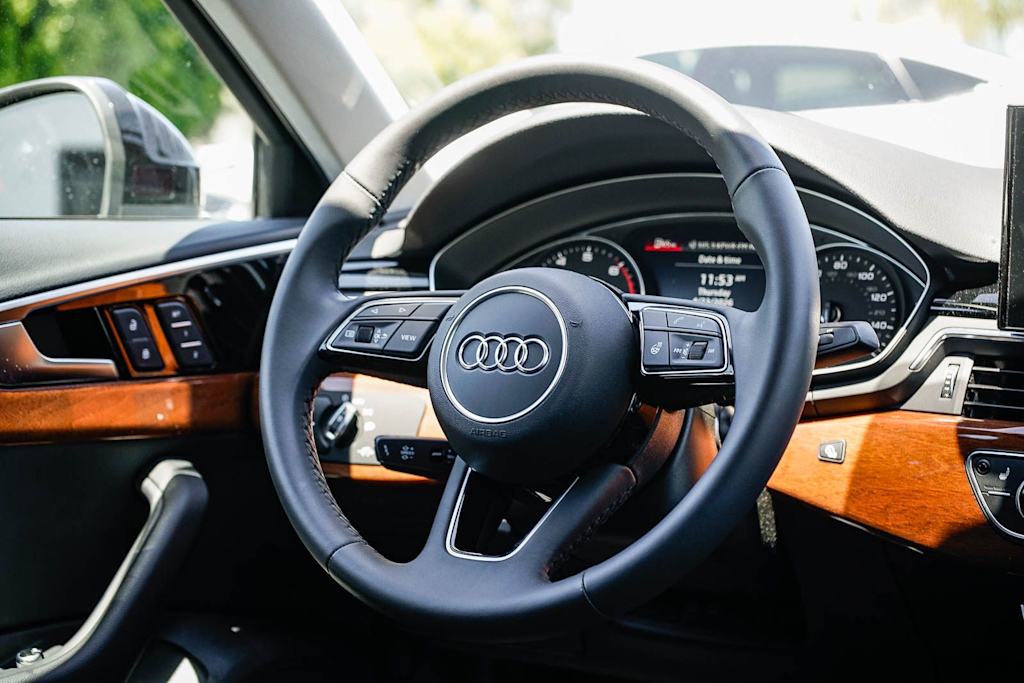 Thumbnail: 2023 Audi A4 - 13