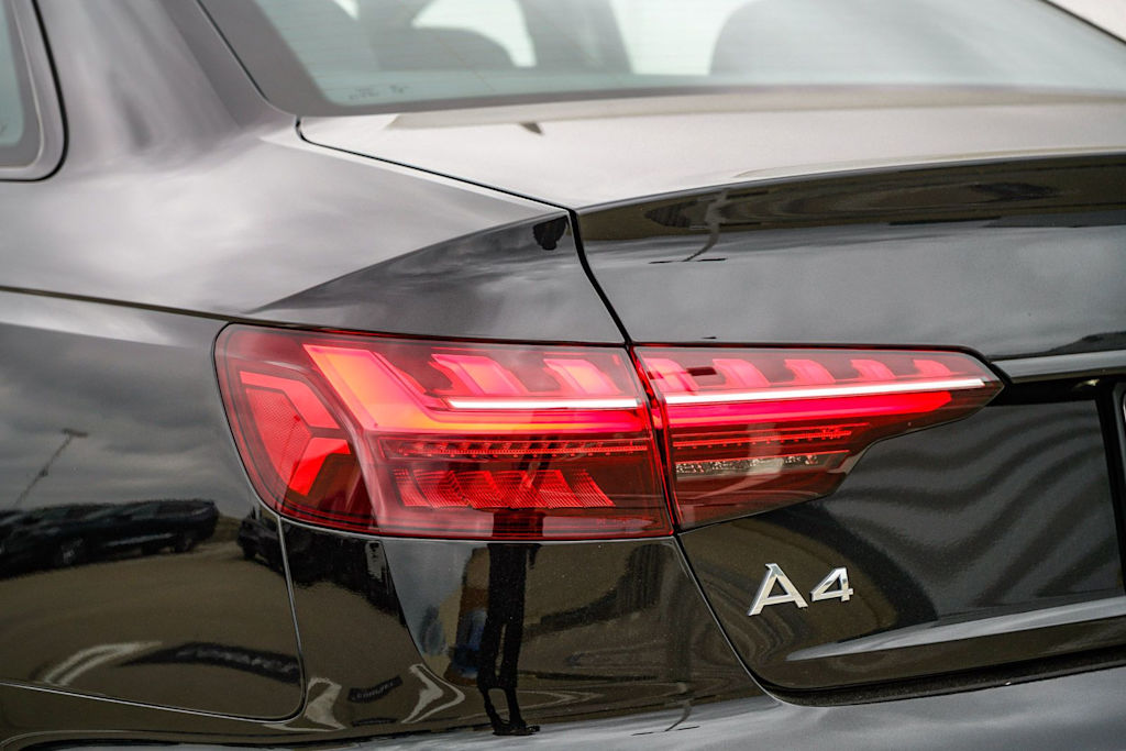 Thumbnail: 2023 Audi A4 - 11