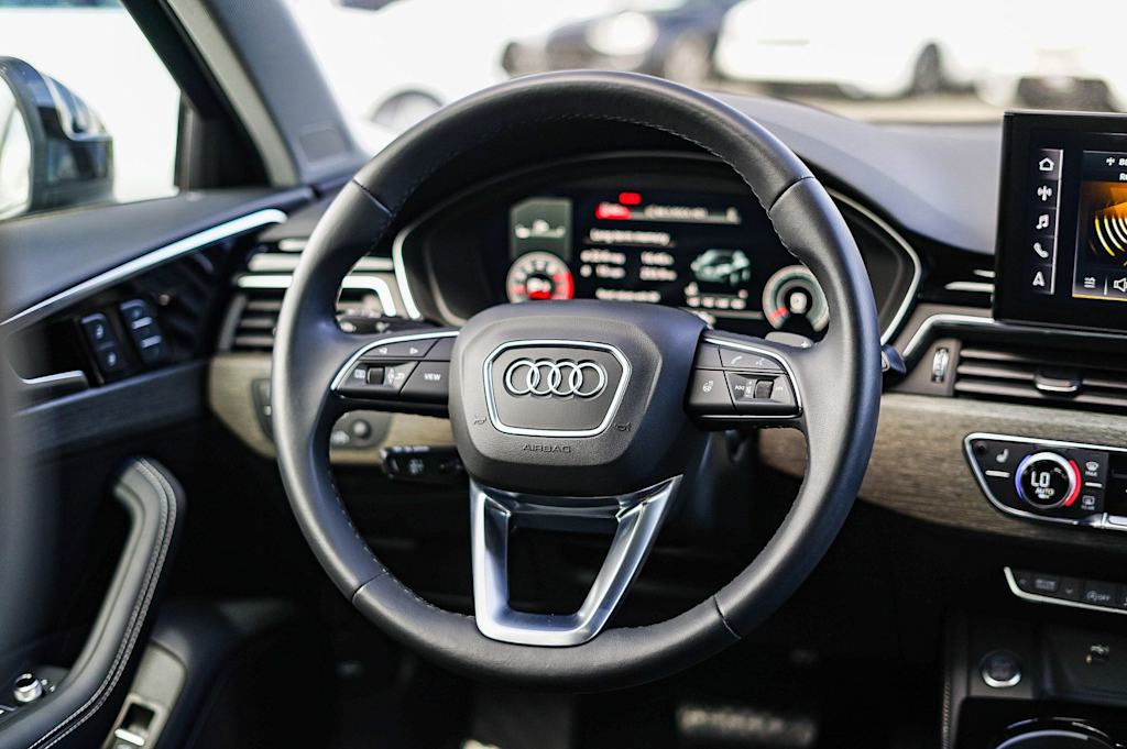 Thumbnail: 2023 Audi A4 - 12