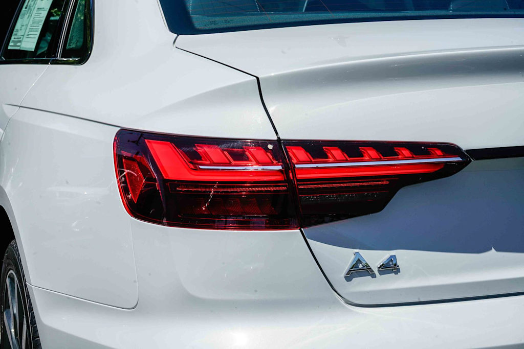 Thumbnail: 2023 Audi A4 - 21