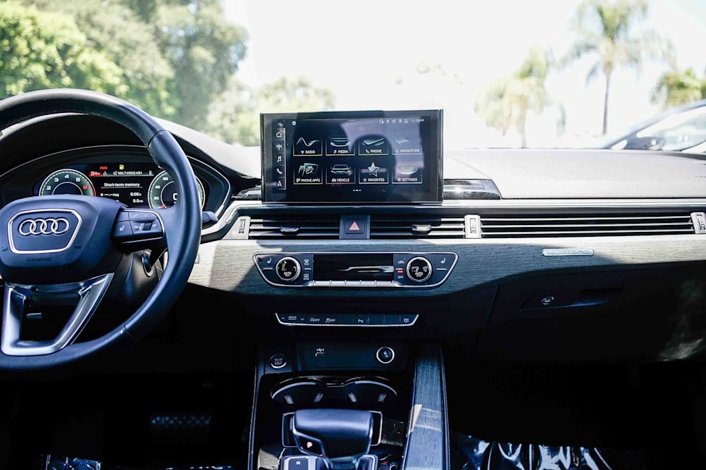 Thumbnail: 2023 Audi A4 - 8