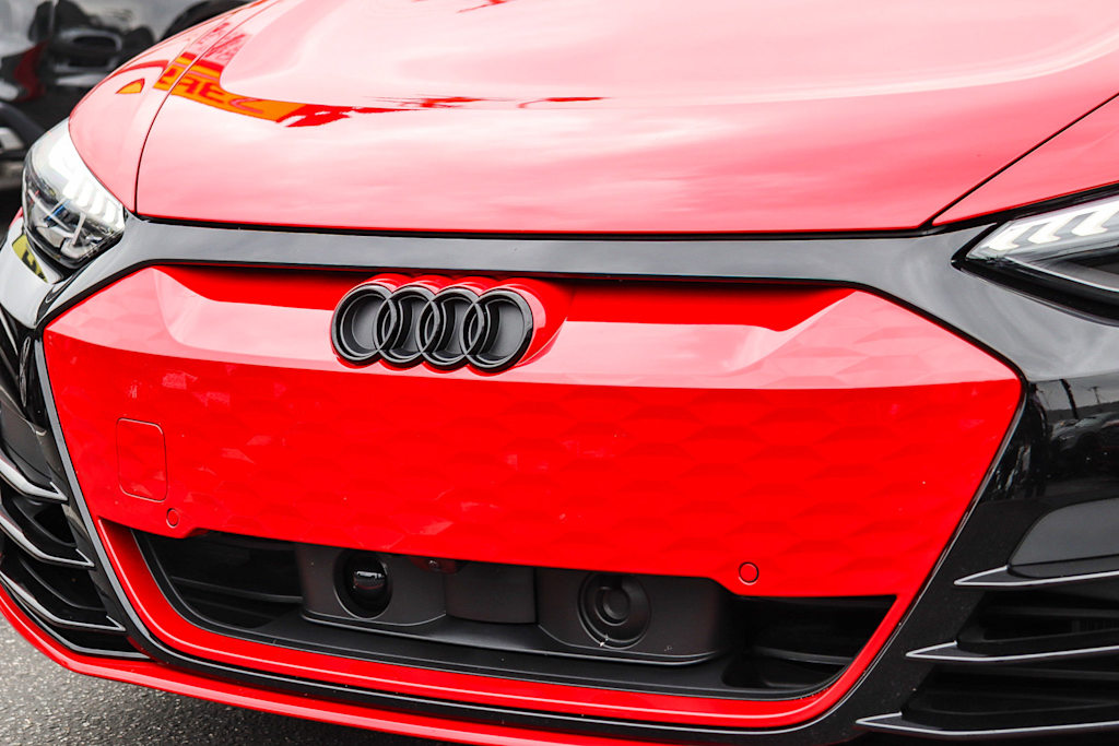 Thumbnail: 2024 Audi RS e-tron GT - 18