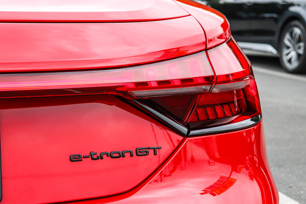 Thumbnail: 2024 Audi RS e-tron GT - 20