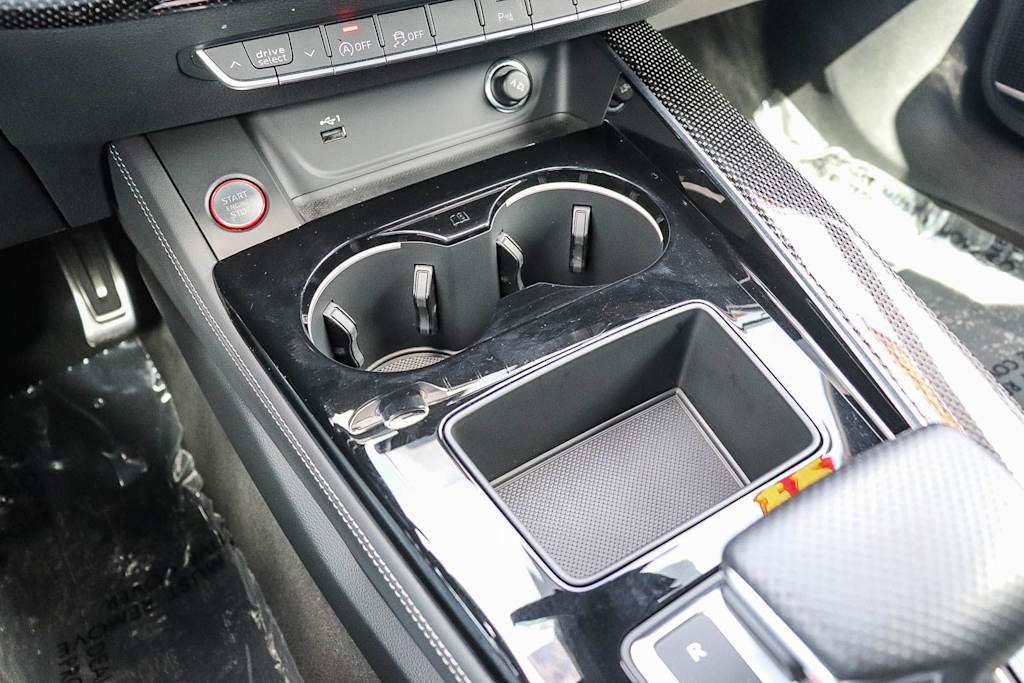 Thumbnail: 2024 Audi S5 - 27