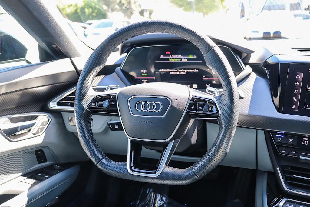 Thumbnail: 2023 Audi e-tron GT - 12