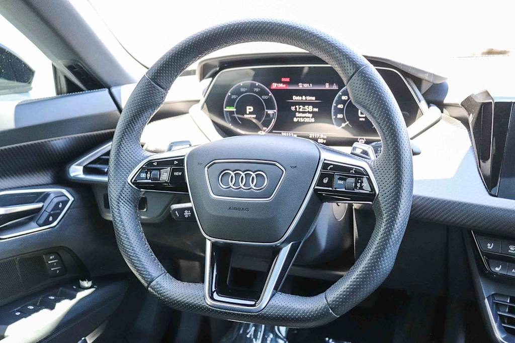 Thumbnail: 2023 Audi e-tron GT - 11