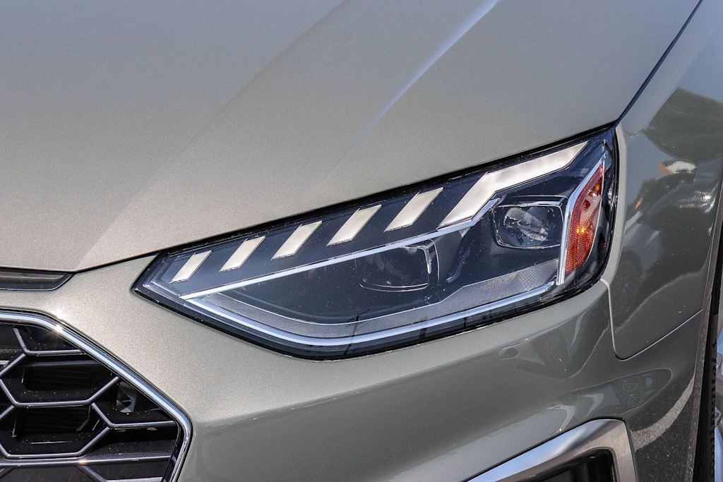 Thumbnail: 2023 Audi A4 - 19