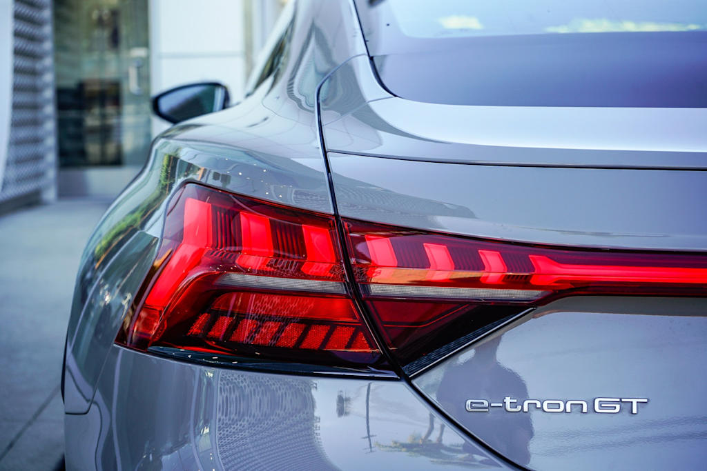 Thumbnail: 2024 Audi e-tron GT - 18