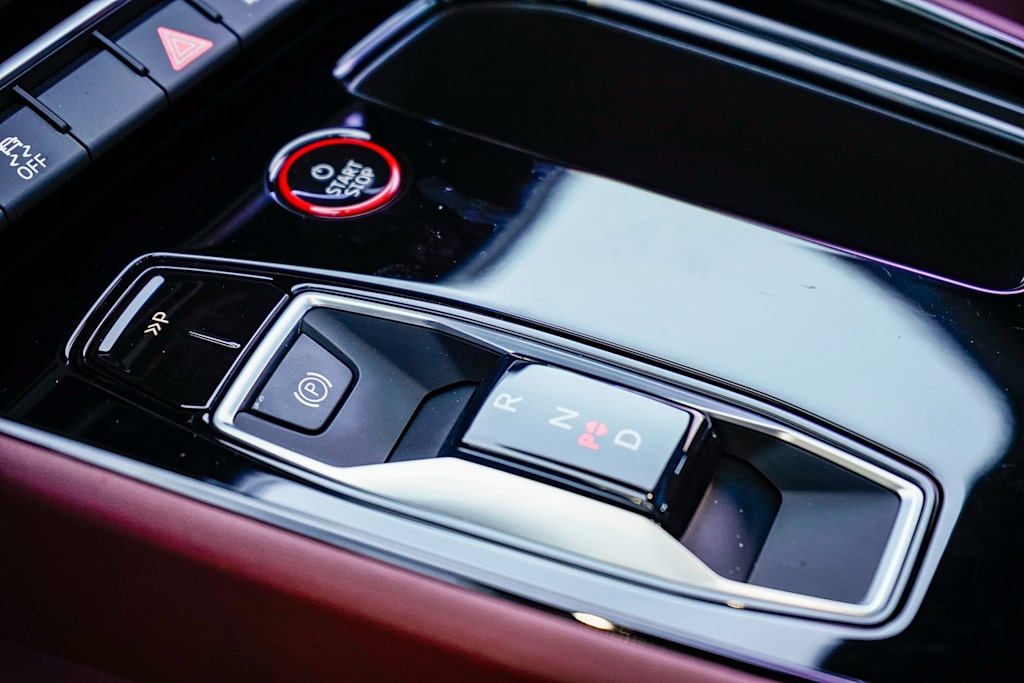 Thumbnail: 2024 Audi e-tron GT - 12