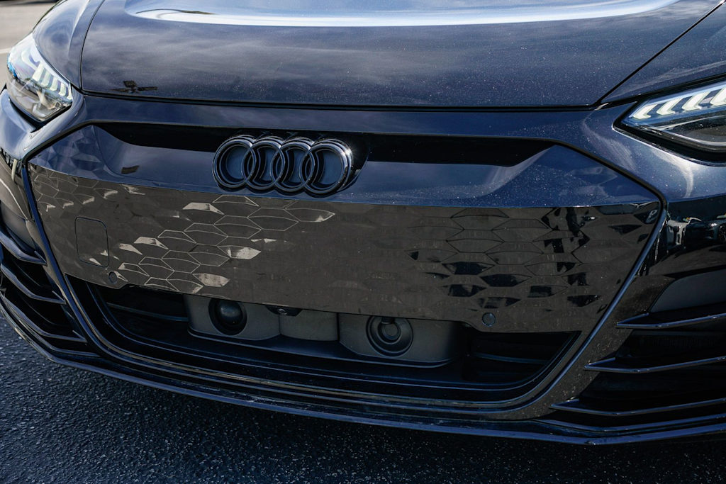 Thumbnail: 2022 Audi e-tron GT - 18