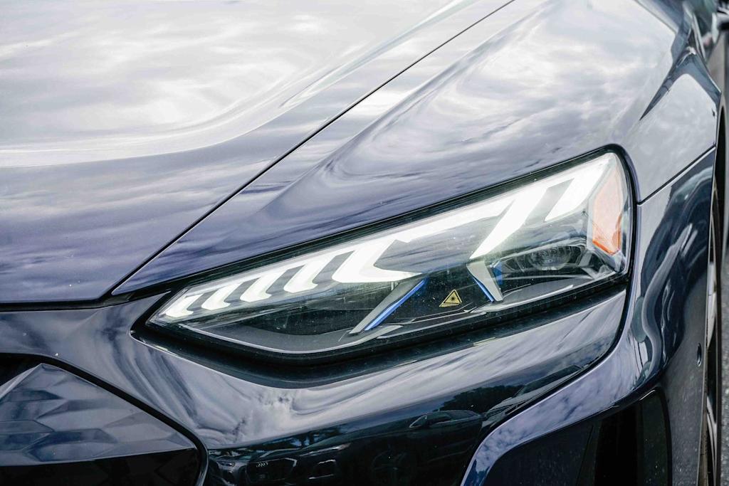 Thumbnail: 2022 Audi e-tron GT - 11