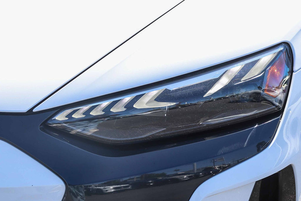 Thumbnail: 2024 Audi e-tron GT - 19