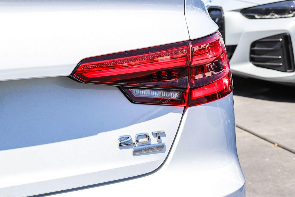 Thumbnail: 2017 Audi A4 - 12