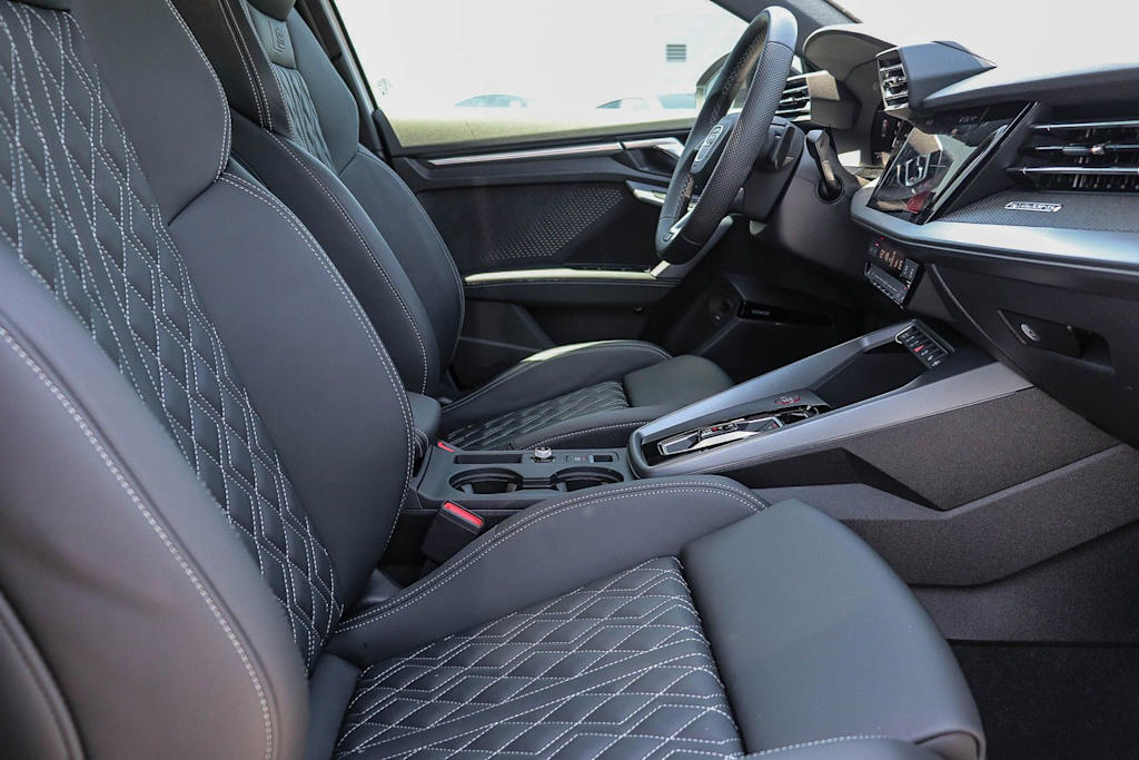 Thumbnail: 2025 Audi S3 - 10