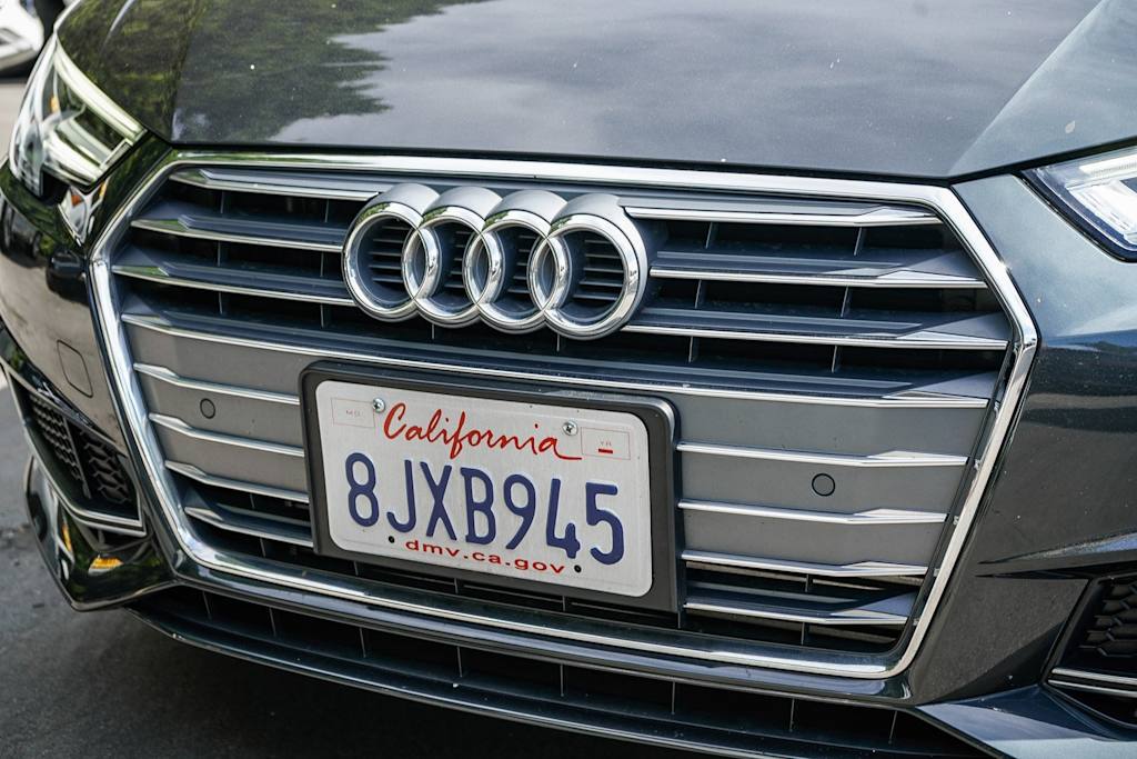 Thumbnail: 2019 Audi A4 - 10