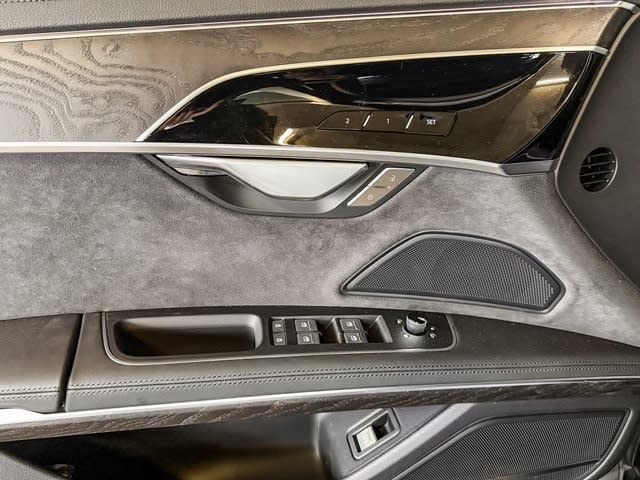 Thumbnail: 2025 Audi A8 - 23