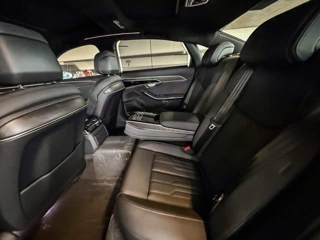 Thumbnail: 2025 Audi A8 - 10