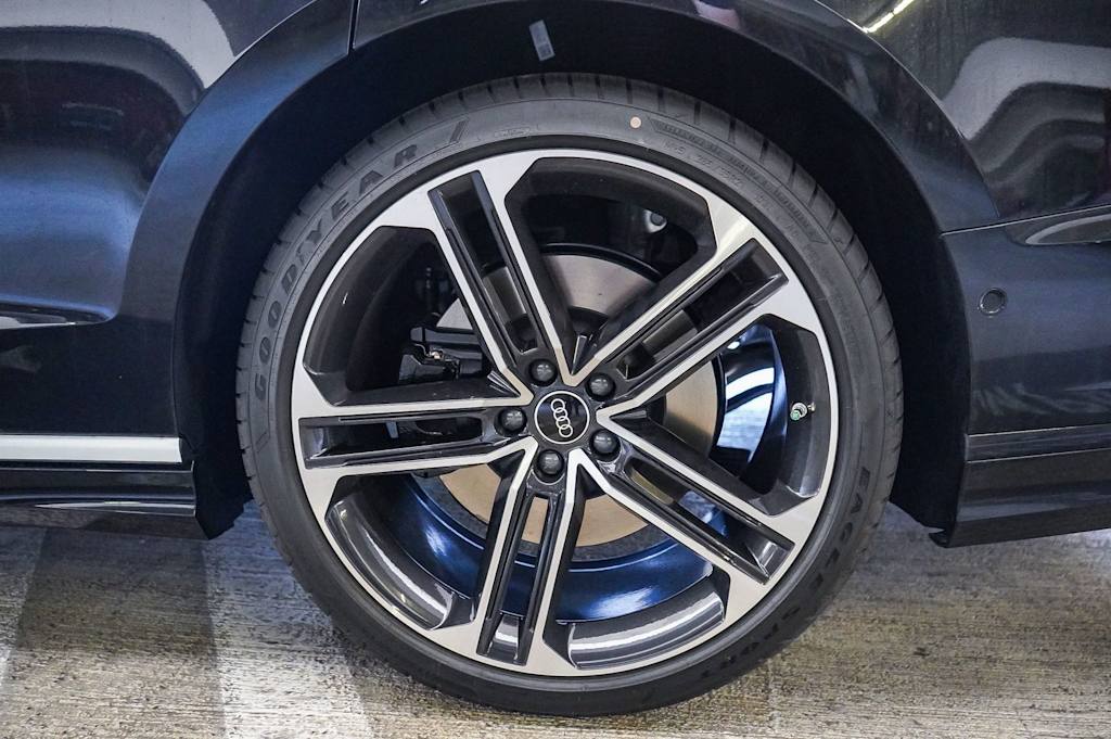 Thumbnail: 2026 Audi A8 - 6