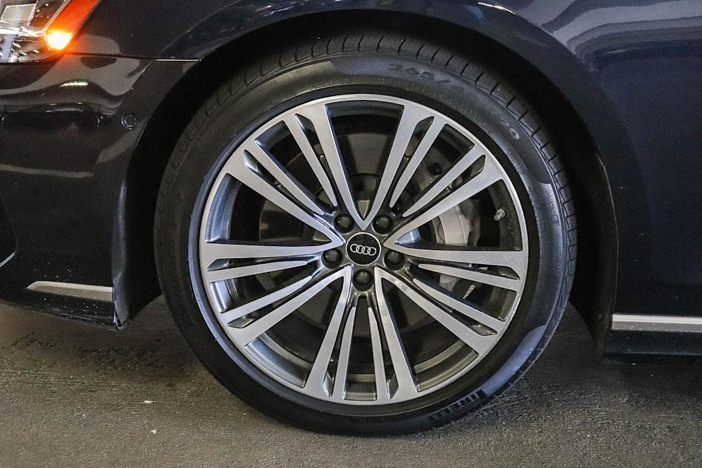 Thumbnail: 2022 Audi A8 - 4