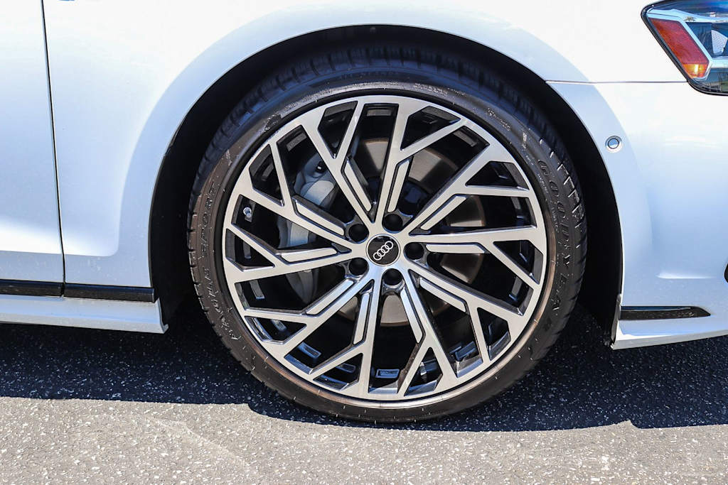 Thumbnail: 2023 Audi A8 - 7