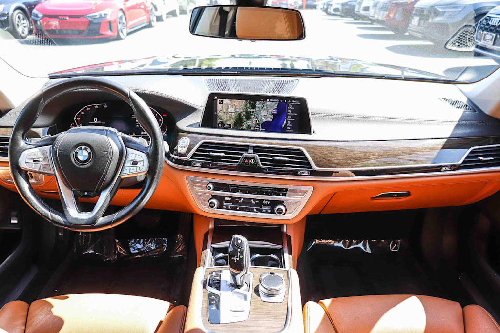 Thumbnail: 2020 BMW 7 Series - 2