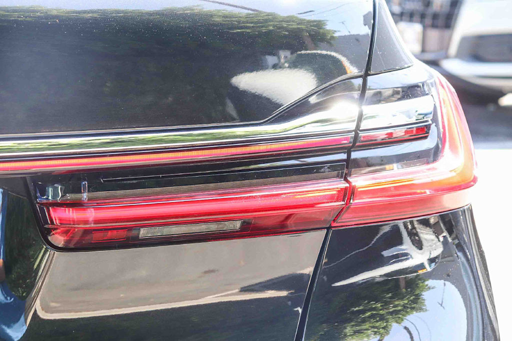 Thumbnail: 2020 BMW 7 Series - 23