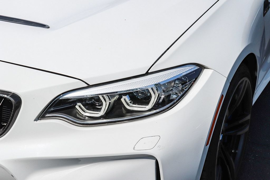 Thumbnail: 2018 BMW M2 - 10