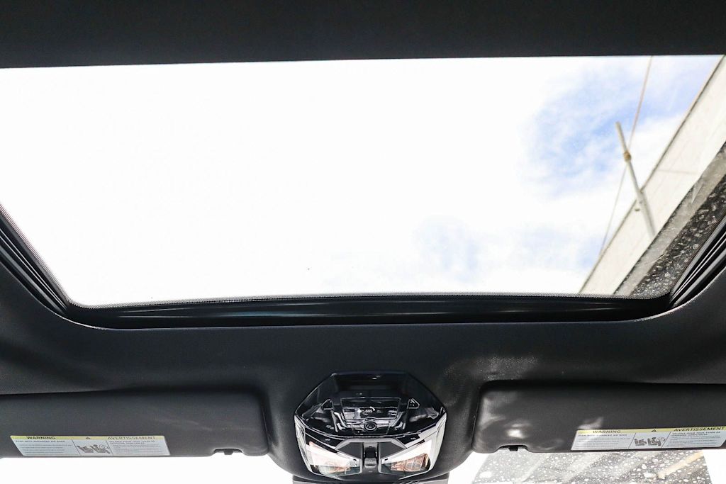 Thumbnail: 2024 BMW i5 - 22