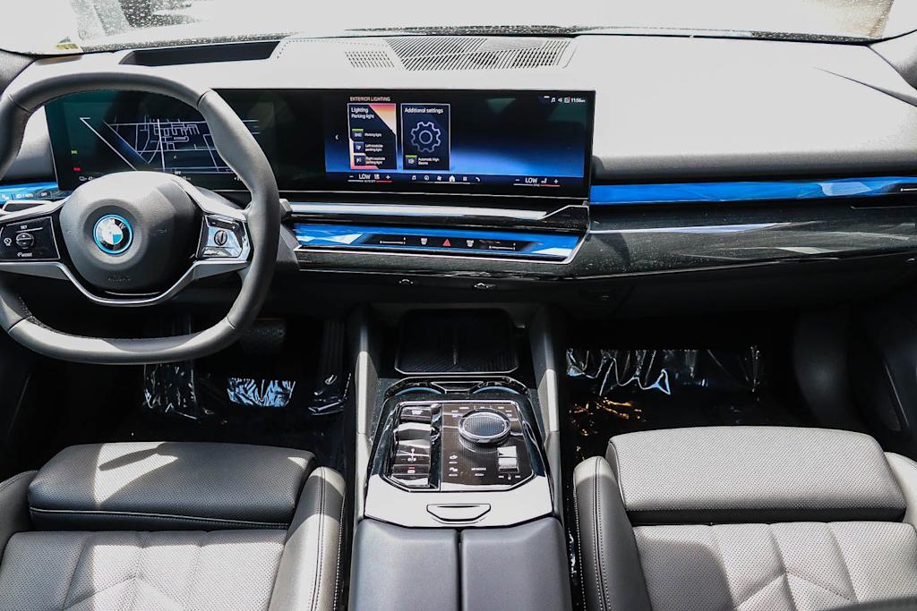 Thumbnail: 2024 BMW i5 - 2