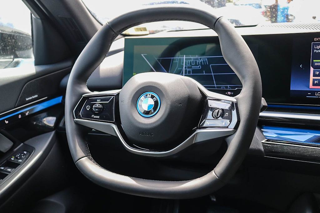 Thumbnail: 2024 BMW i5 - 12
