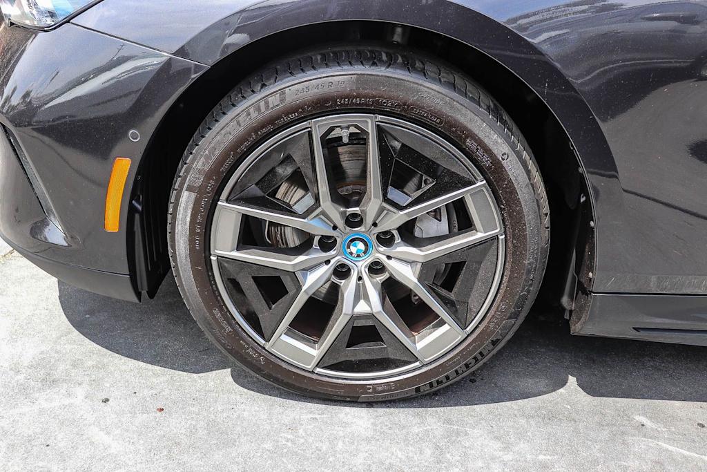 Thumbnail: 2024 BMW i5 - 6