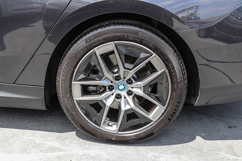 Thumbnail: 2024 BMW i5 - 20