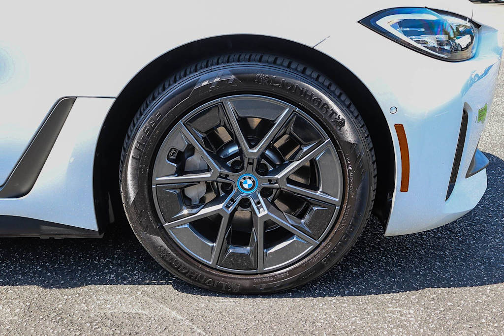 Thumbnail: 2023 BMW i4 - 7