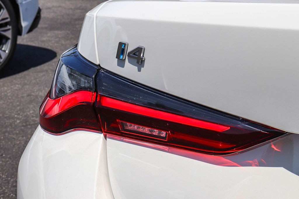 Thumbnail: 2023 BMW i4 - 19