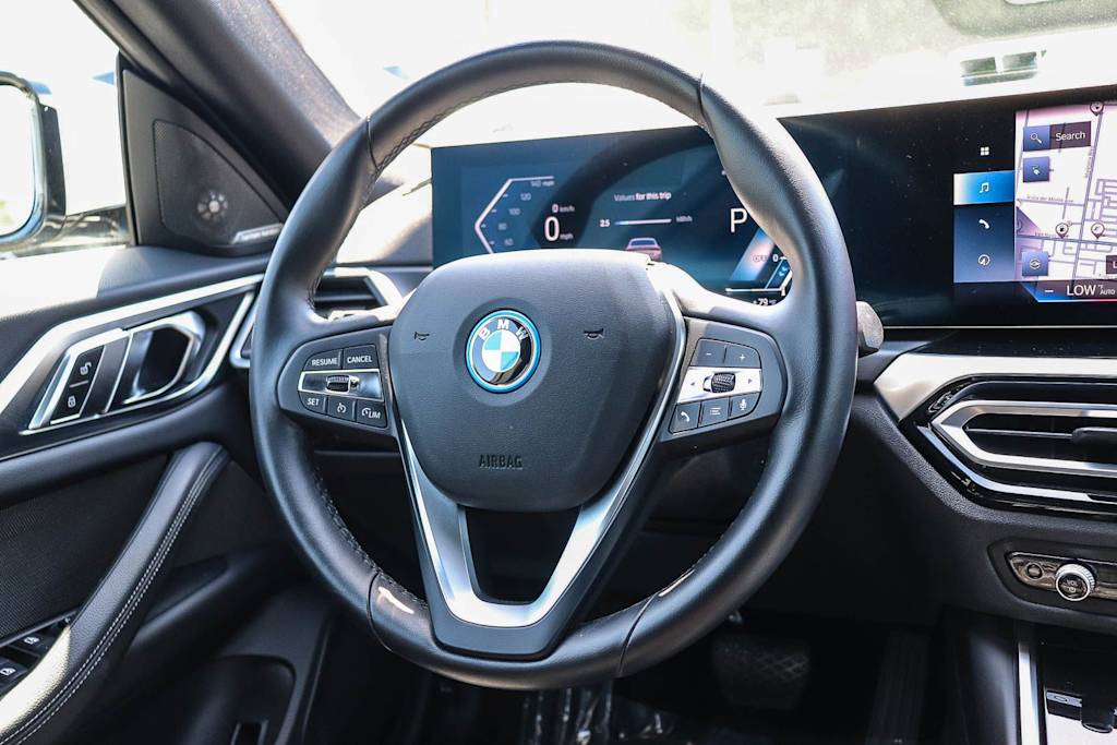 Thumbnail: 2023 BMW i4 - 9