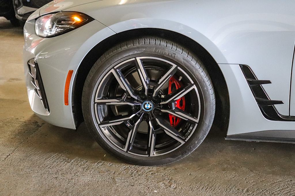 Thumbnail: 2023 BMW i4 - 5
