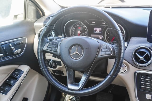 2020 Mercedes-Benz GLA 250 12