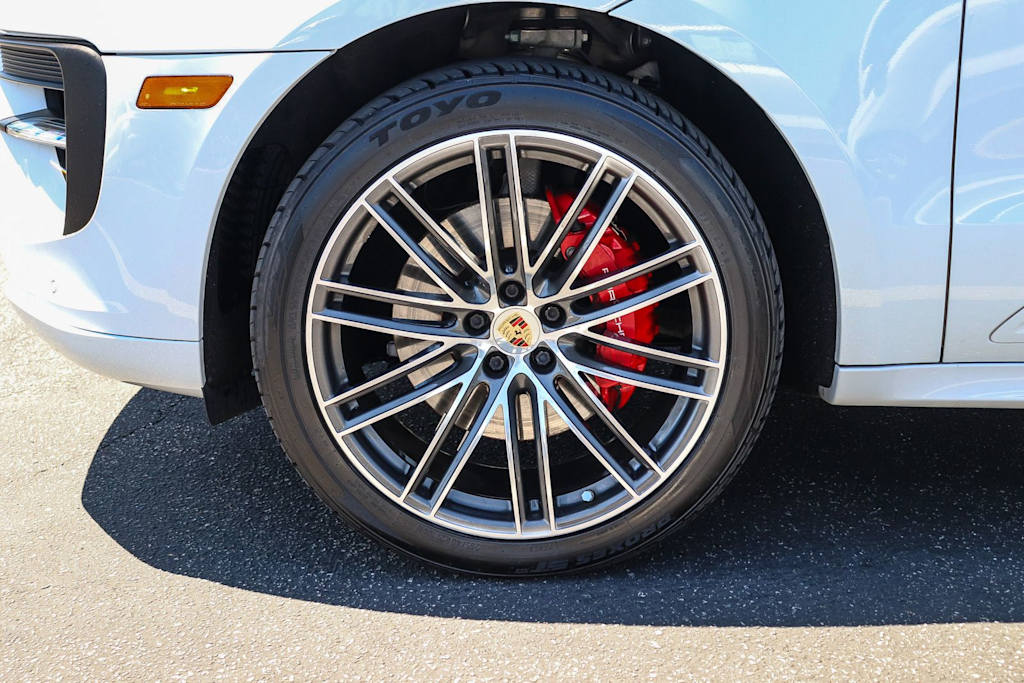 Thumbnail: 2021 Porsche Macan - 6