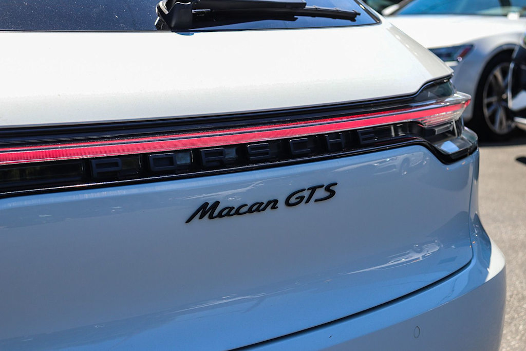 Thumbnail: 2021 Porsche Macan - 5