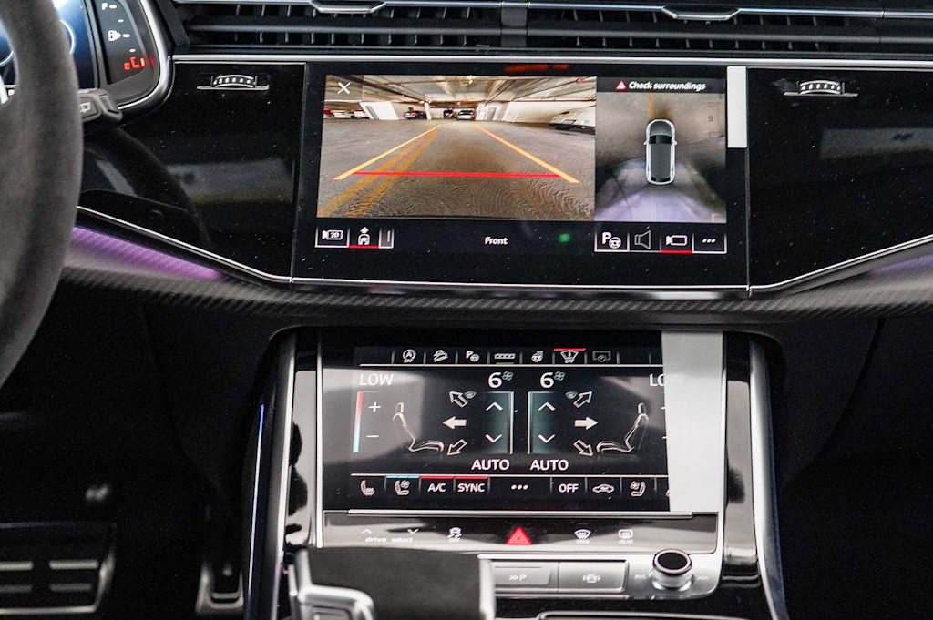 Thumbnail: 2026 Audi RS Q8 - 14