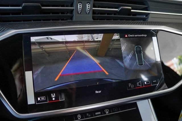 Thumbnail: 2025 Audi RS 6 - 29