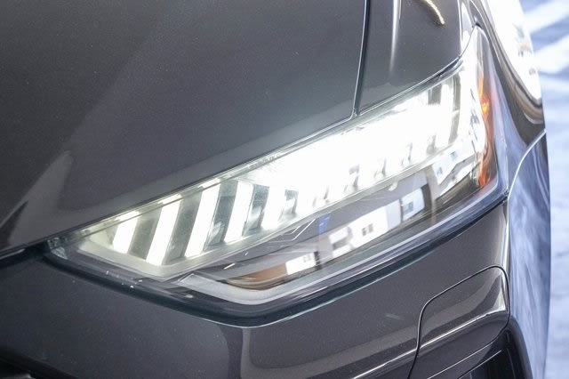 Thumbnail: 2025 Audi RS 6 - 20