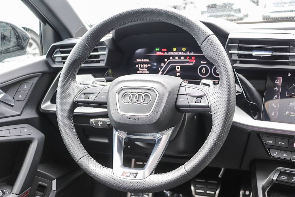 Thumbnail: 2023 Audi RS 3 - 11