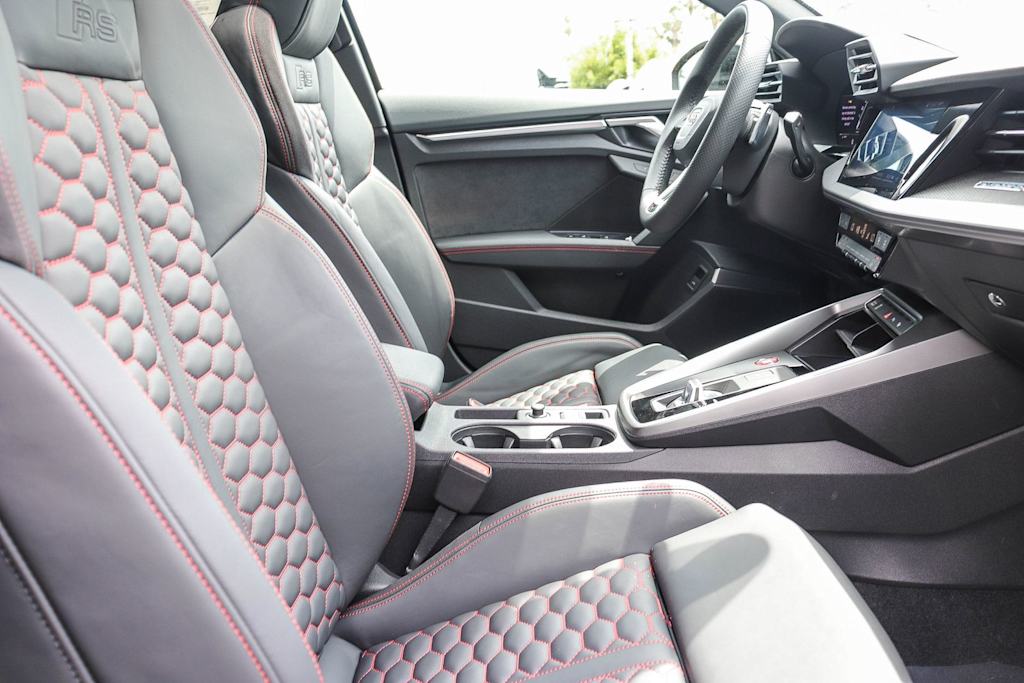 Thumbnail: 2023 Audi RS 3 - 8
