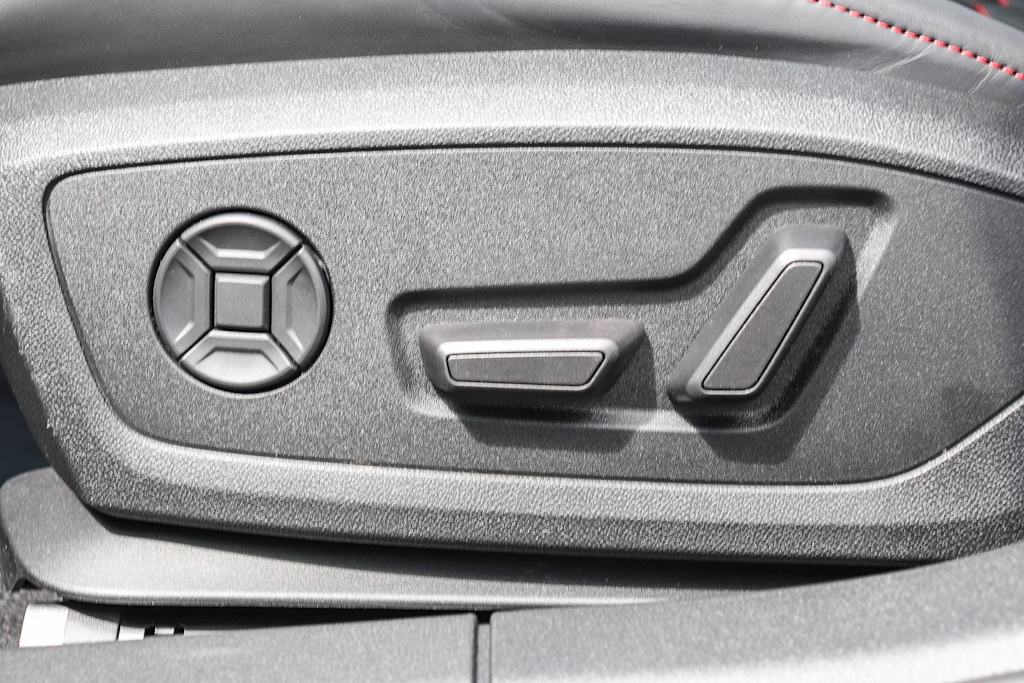 Thumbnail: 2023 Audi RS 3 - 25