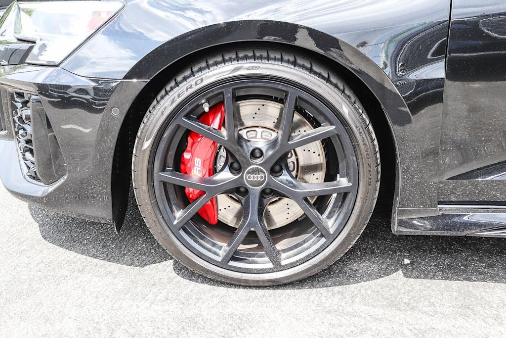 Thumbnail: 2023 Audi RS 3 - 5